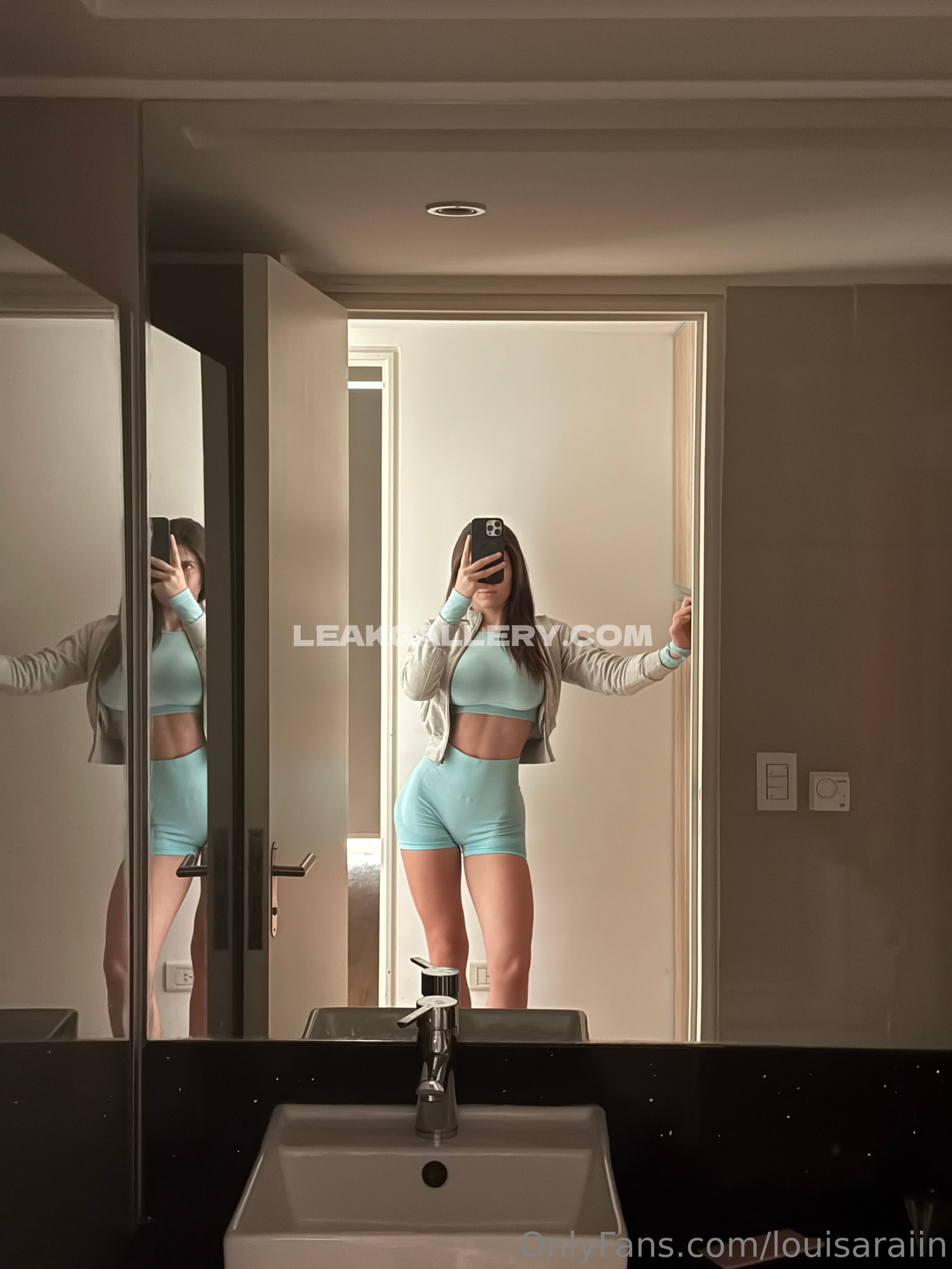 Louisarainx / louisaraiin / louisarain Exclusive Leaked Nude OnlyFans #10862432