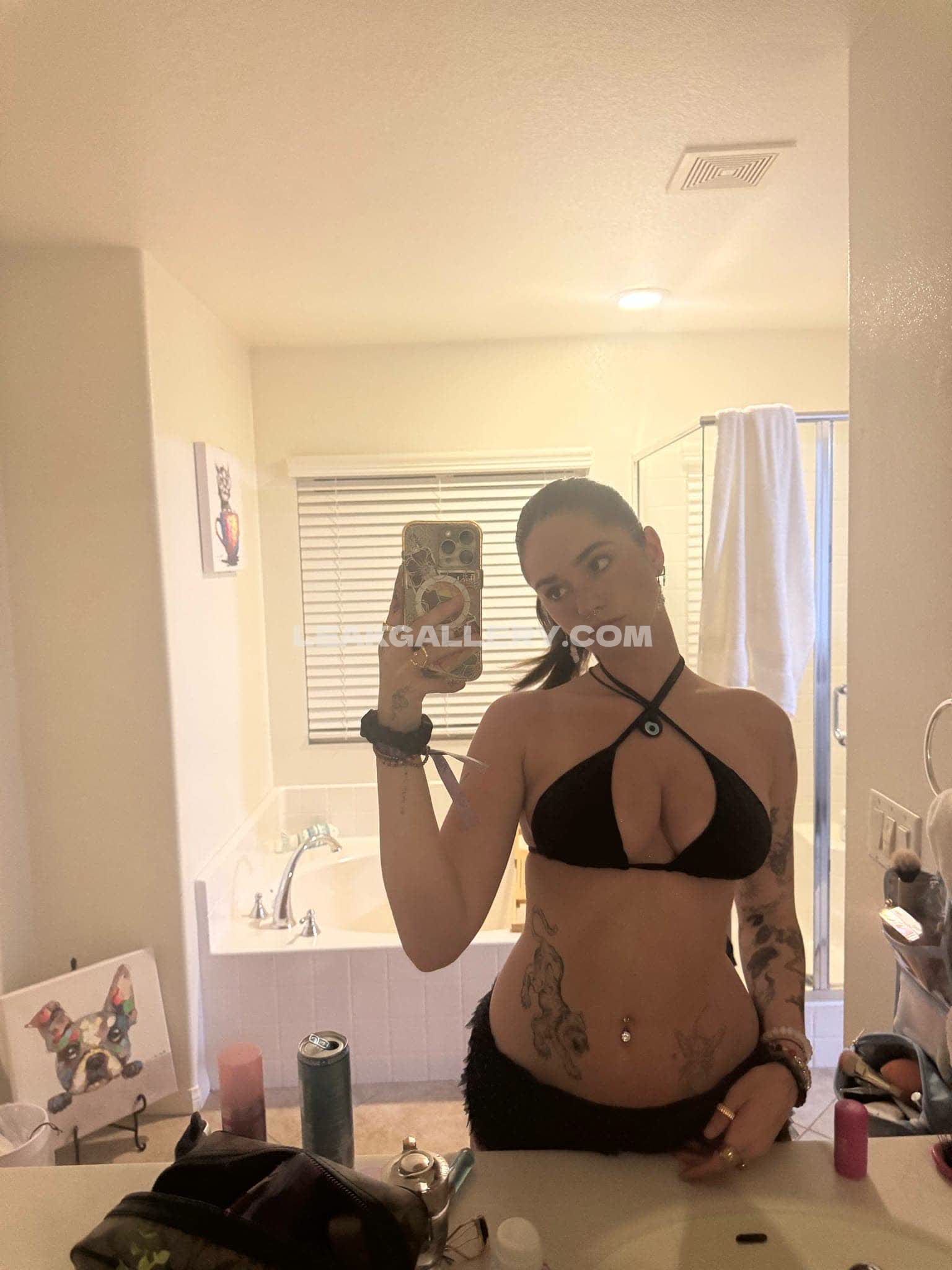 Makenzieraine Exclusive Leaked Nude OnlyFans #9217074