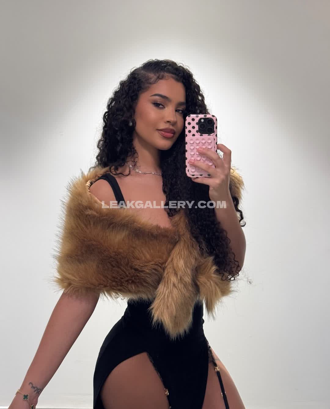 Malaikaterry Exclusive Leaked Nude OnlyFans #9034961