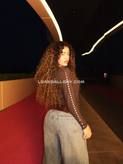 Malutrevejo18 / malutrevejo / malutrevjo / malu_trevejo Exclusive Leaked Nude OnlyFans #10883940