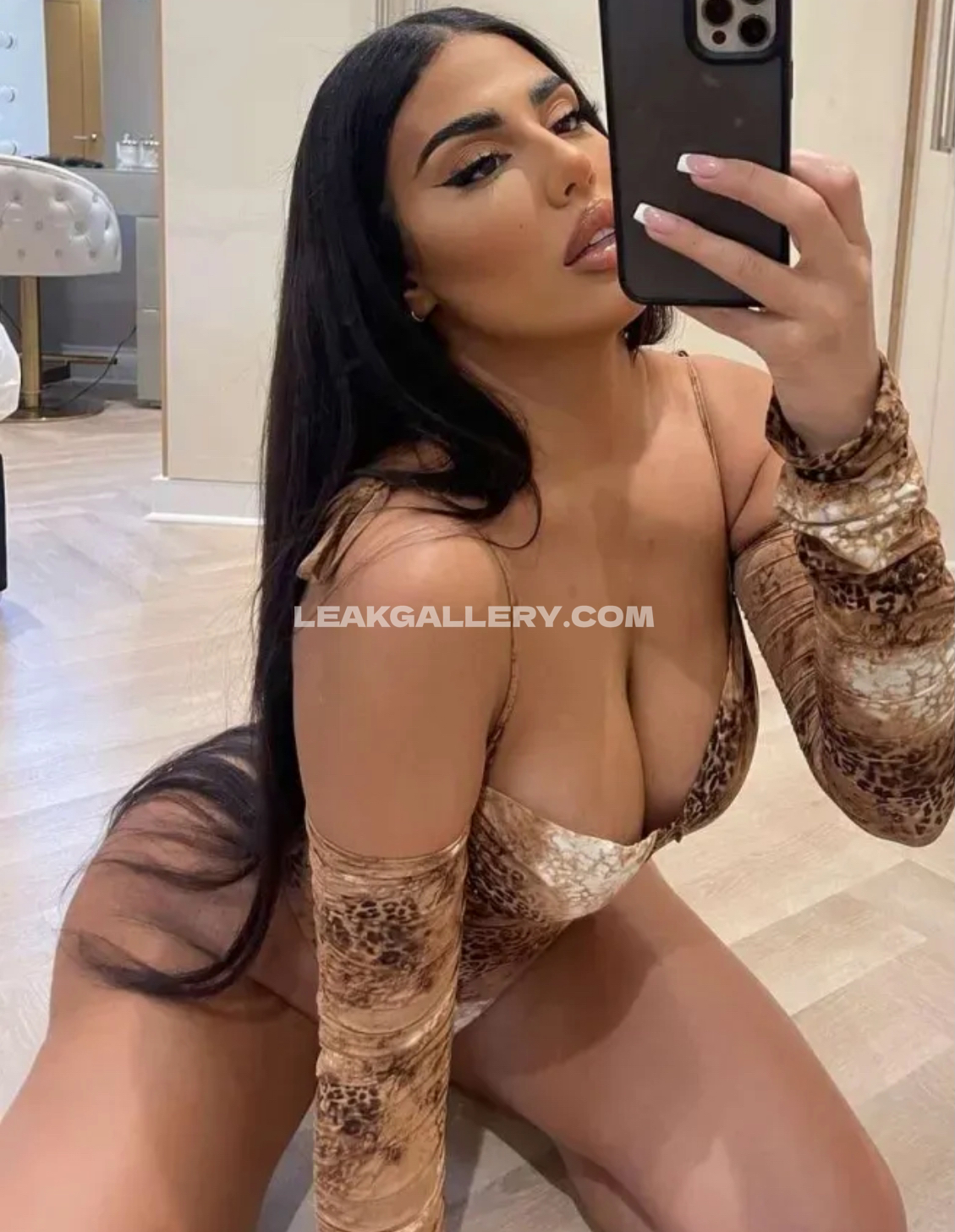 Mandi_vakili Exclusive Leaked Nude OnlyFans #9998780