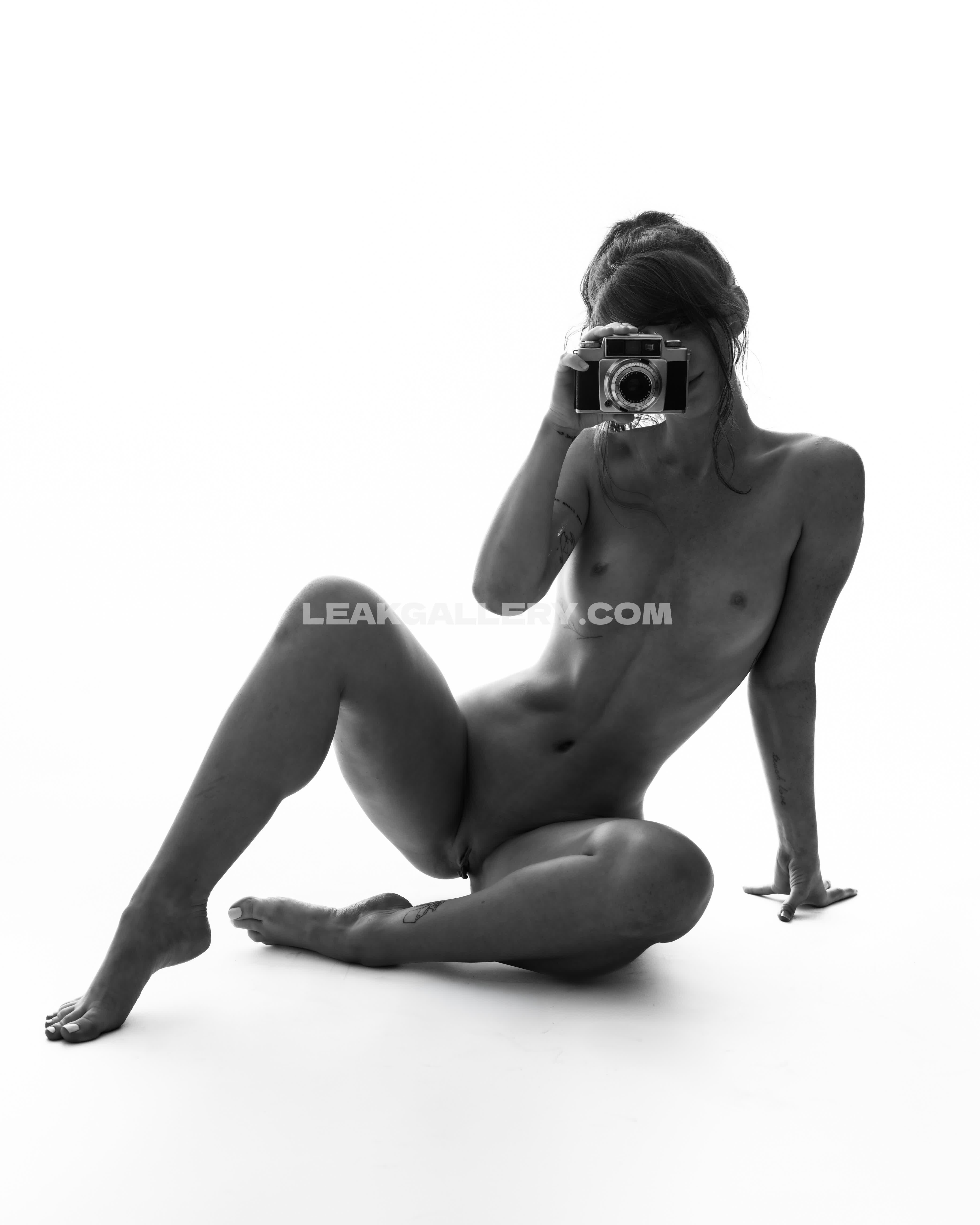 Marieee_loveee / marieeeloveee2 Exclusive Leaked Nude OnlyFans #9651223