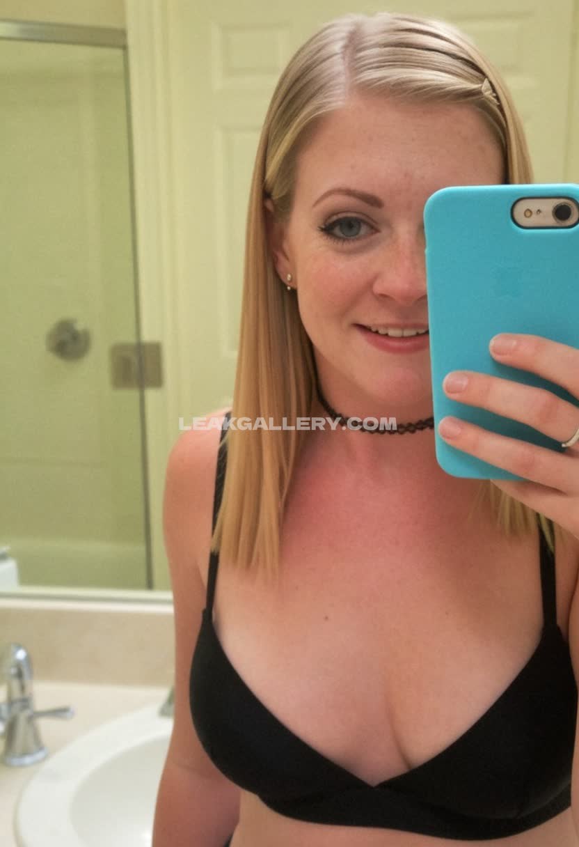 Melissajoanhart Exclusive Leaked Nude OnlyFans #10362363