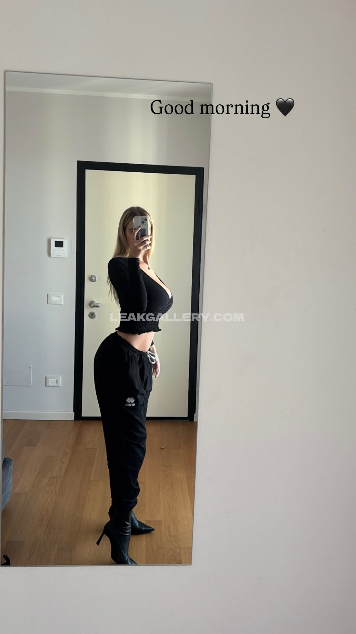 Meriarreghini Exclusive Leaked Nude OnlyFans #9419976