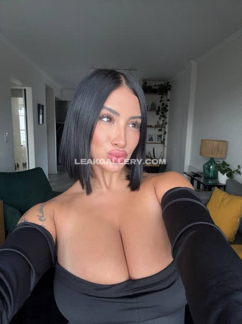 Miakeller OnlyFans Nudi in Esclusiva Trapela #10617218