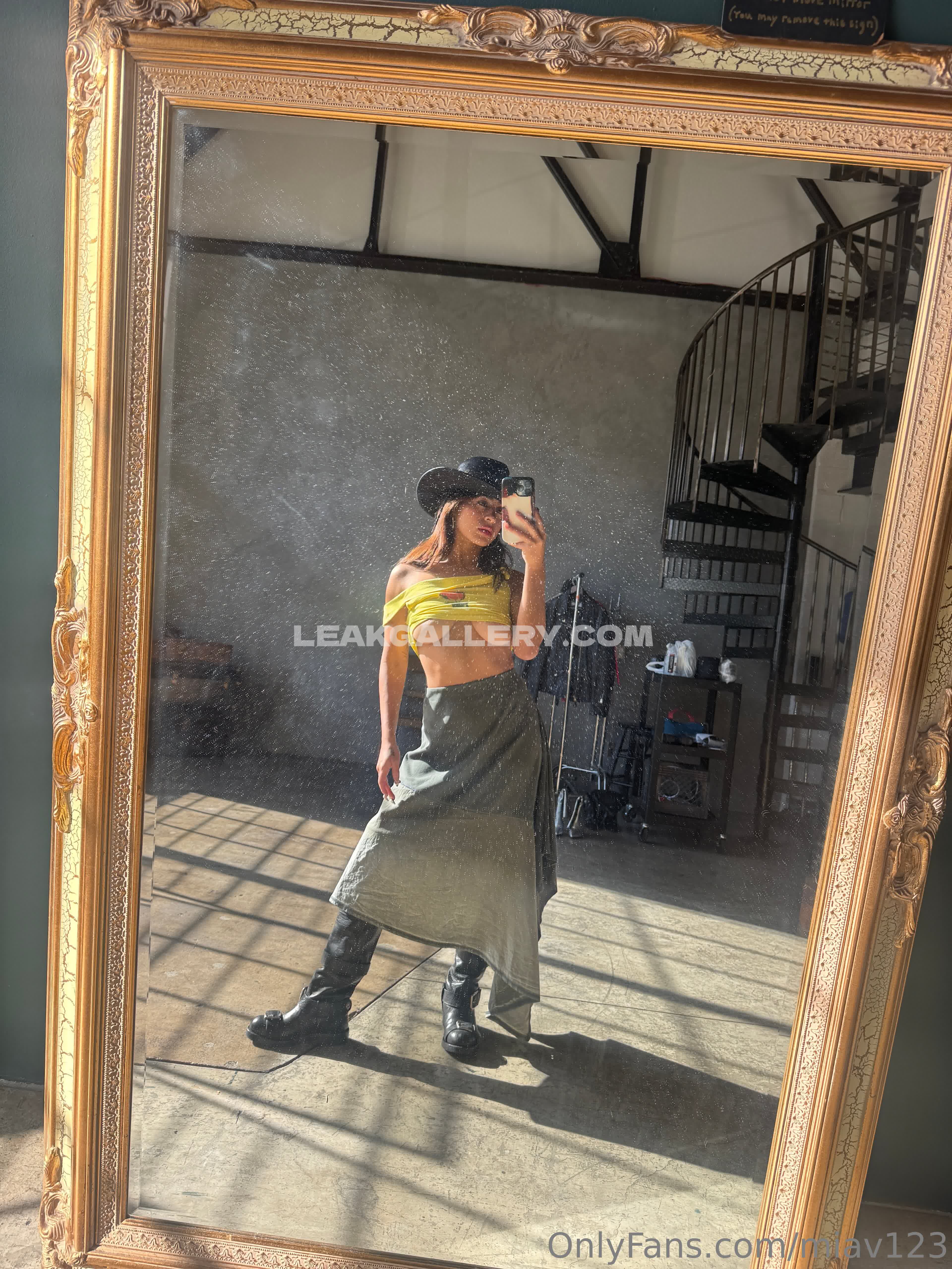 Miav123 Exclusive Leaked Nude OnlyFans #9857084