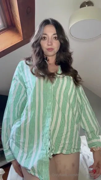 mollymoon video thumbnail