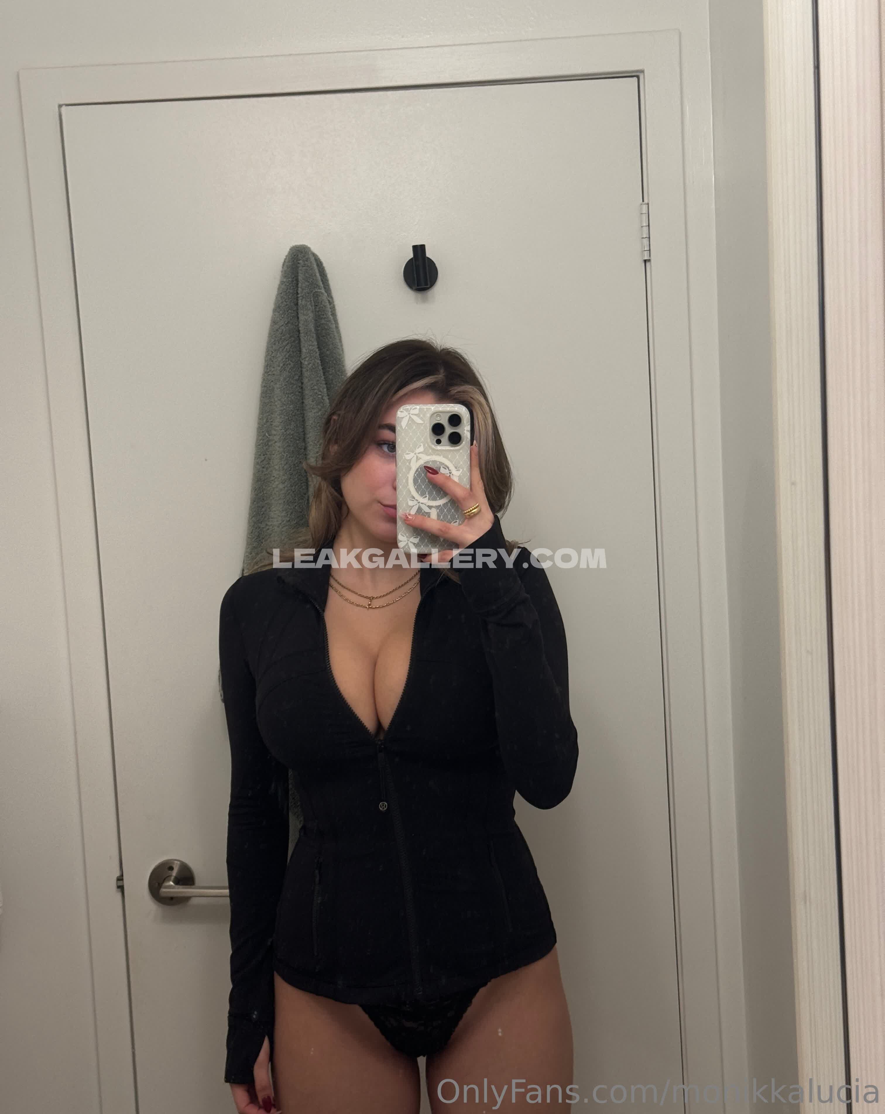 Monikkamancini Exclusieve gelekte naaktcontent van OnlyFans #8568655
