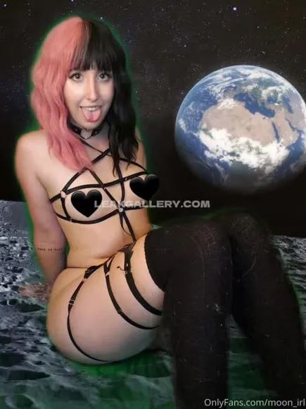 moon_irl
