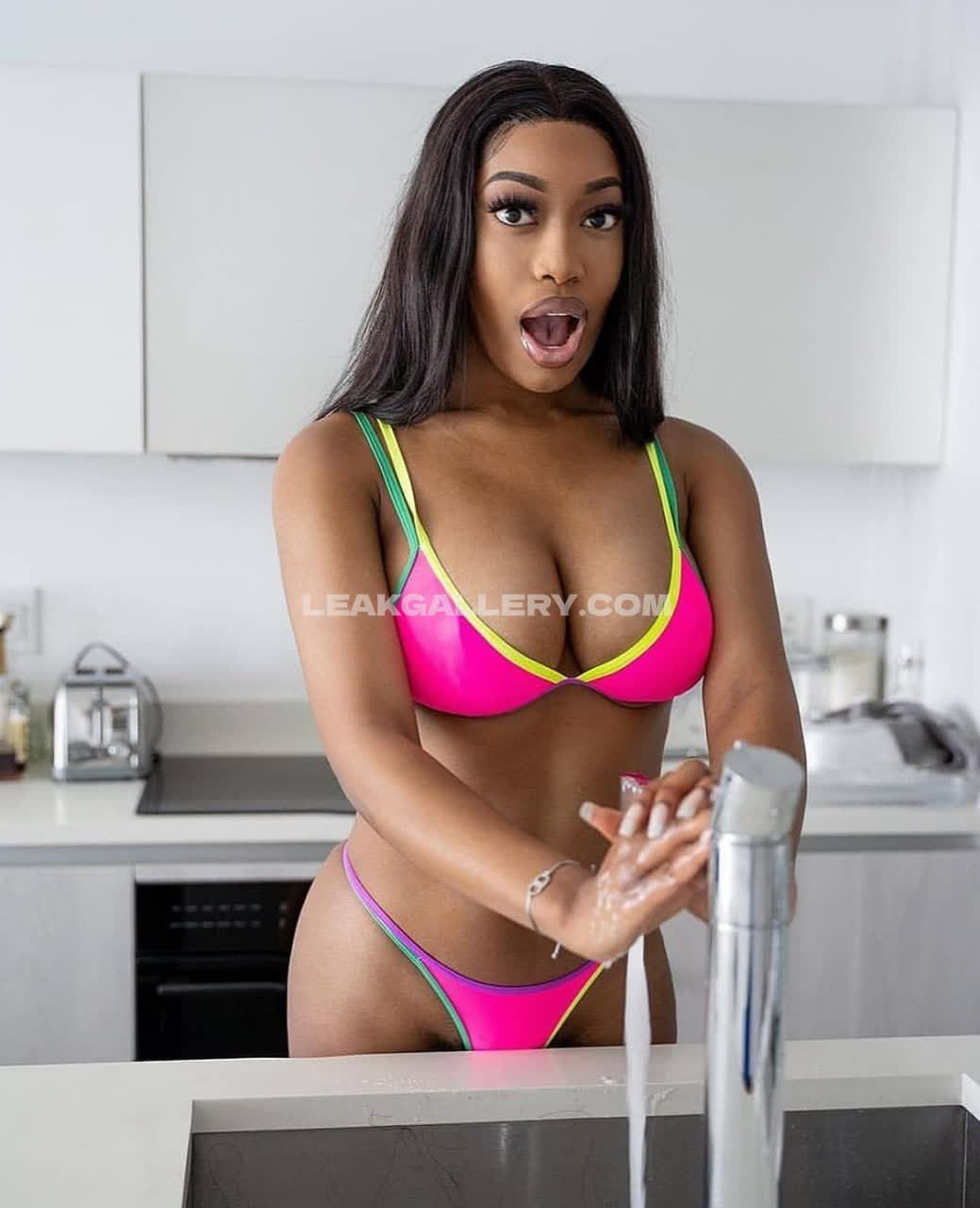 Muvamoore Exclusive Leaked Nude OnlyFans #9783779