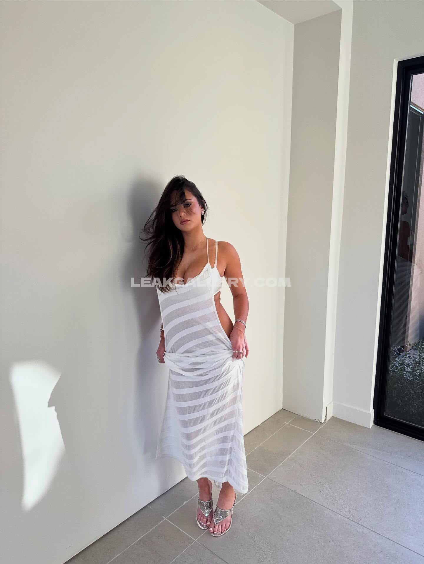Myfavoritewants / sarabellaharriss / sexiisariii777 Exclusive Leaked Nude OnlyFans #9495379
