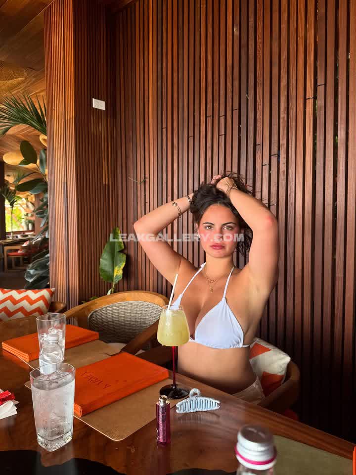 Myfavoritewants / sarabellaharriss / sexiisariii777 Exclusive Leaked Nude OnlyFans #9373523