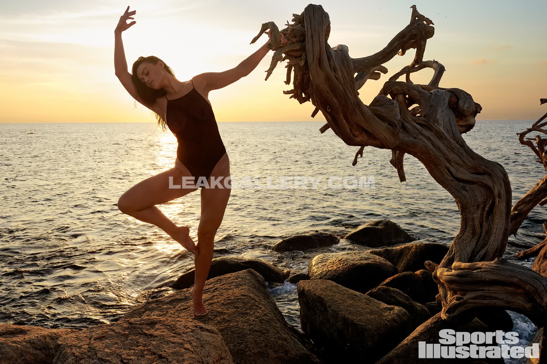 Myladalbesio Exclusive Leaked Nude OnlyFans #9474425