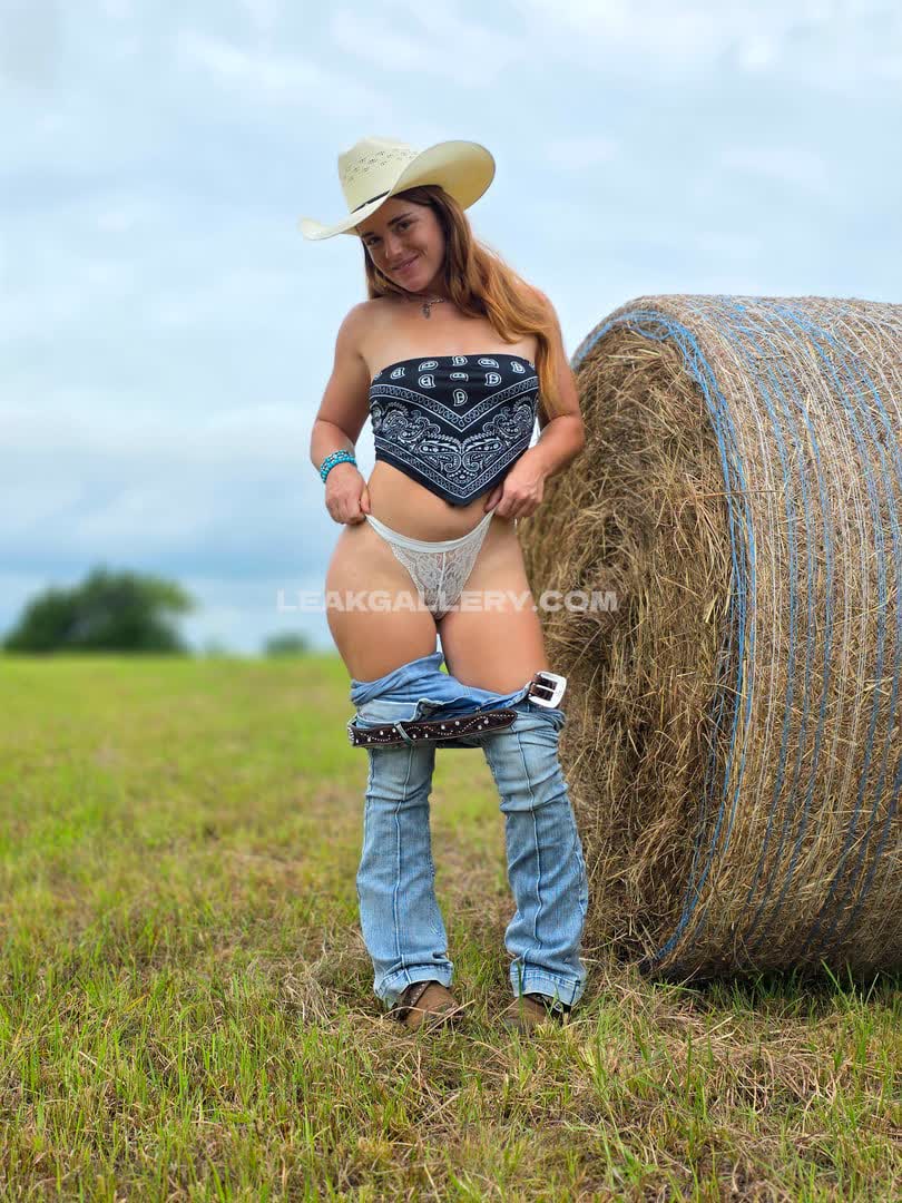 Naughtyredfarmgirl Exclusive Leaked Nude OnlyFans #9918338