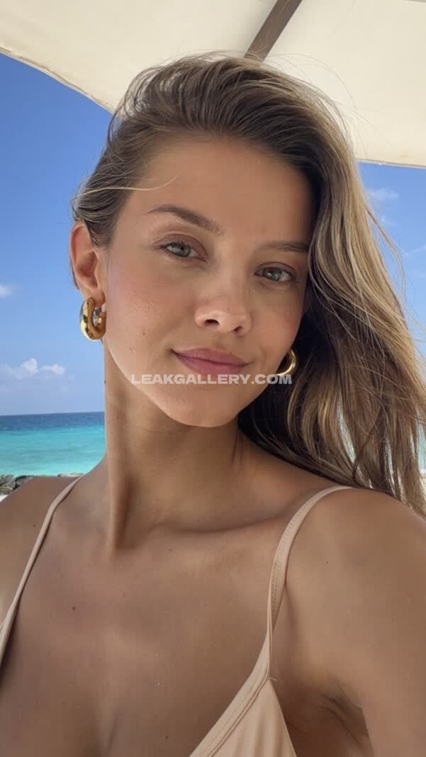 Nicolacavanis Exclusive Leaked Nude OnlyFans #9361501