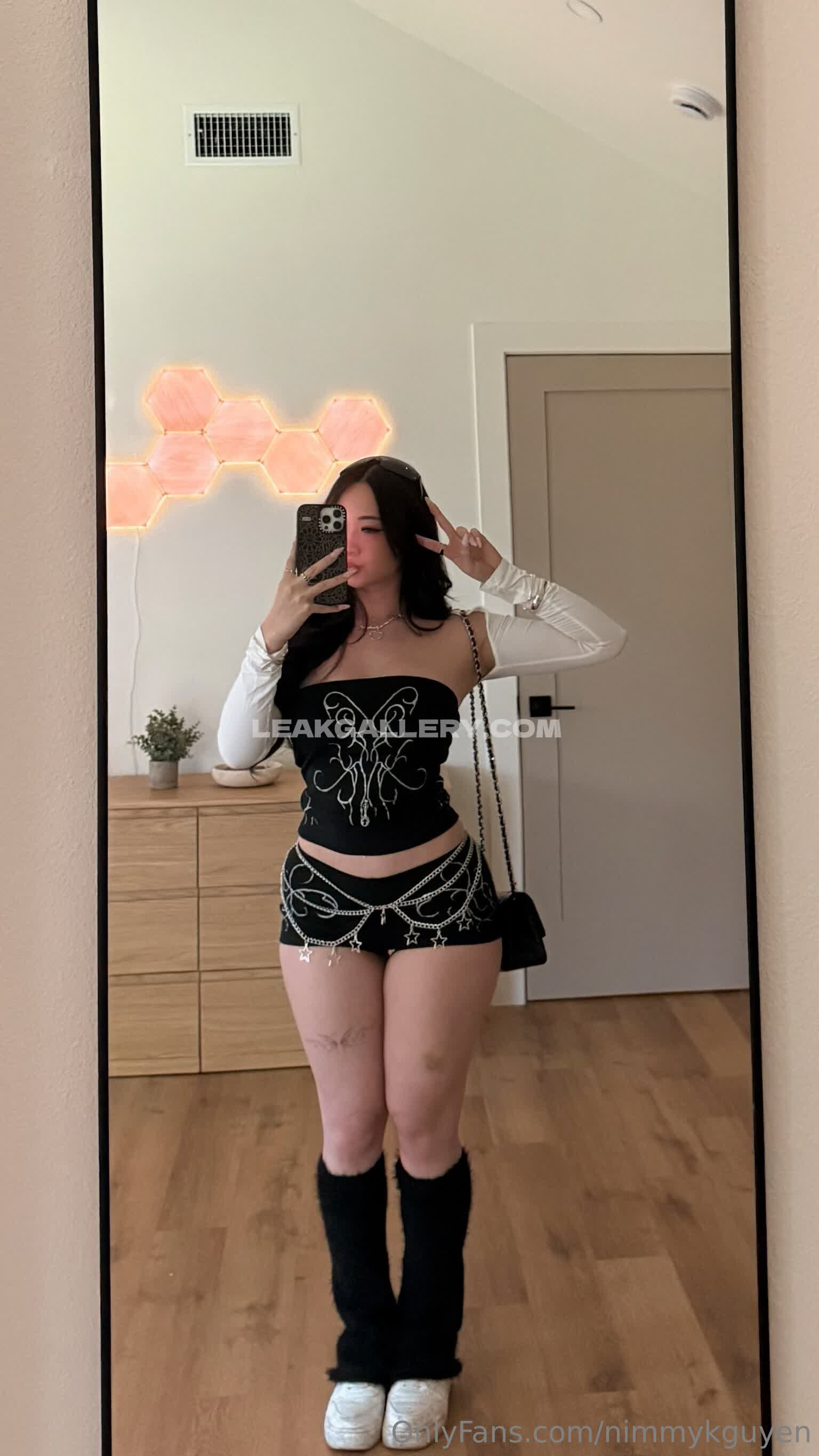 Nimkguyen / nimmykguyen Exclusive Leaked Nude OnlyFans #9734900
