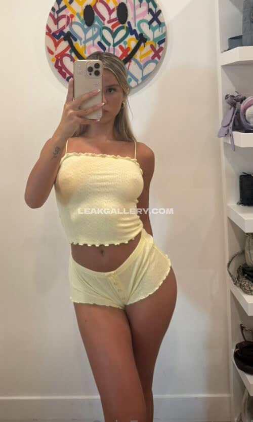Noelleleyva Exclusive Leaked Nude OnlyFans #10787444