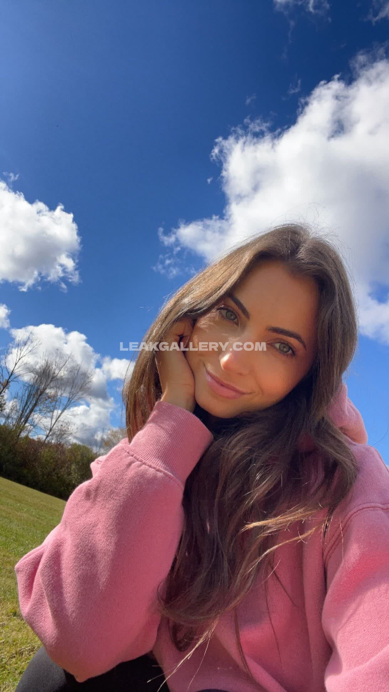 Officialannalouise Exclusive Leaked Nude OnlyFans #9436124