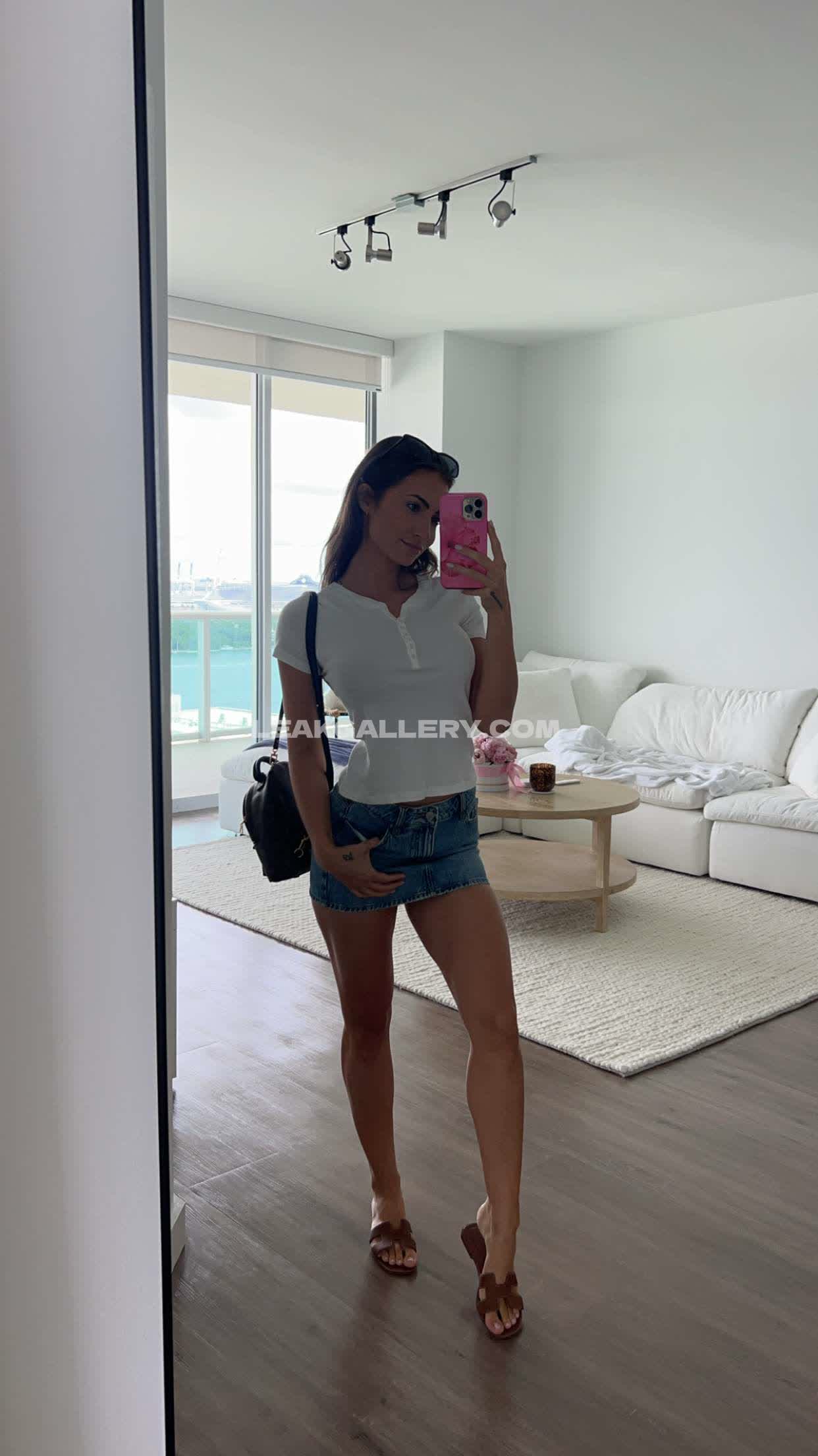 Officialannalouise Exclusive Leaked Nude OnlyFans #9435048