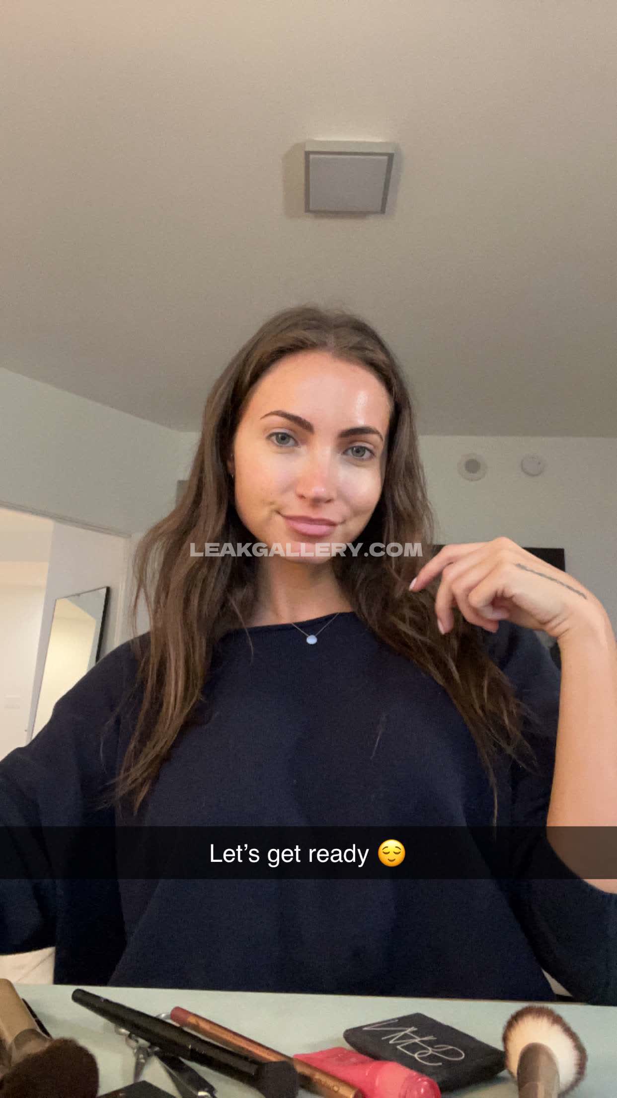 Officialannalouise Exclusive Leaked Nude OnlyFans #9434832