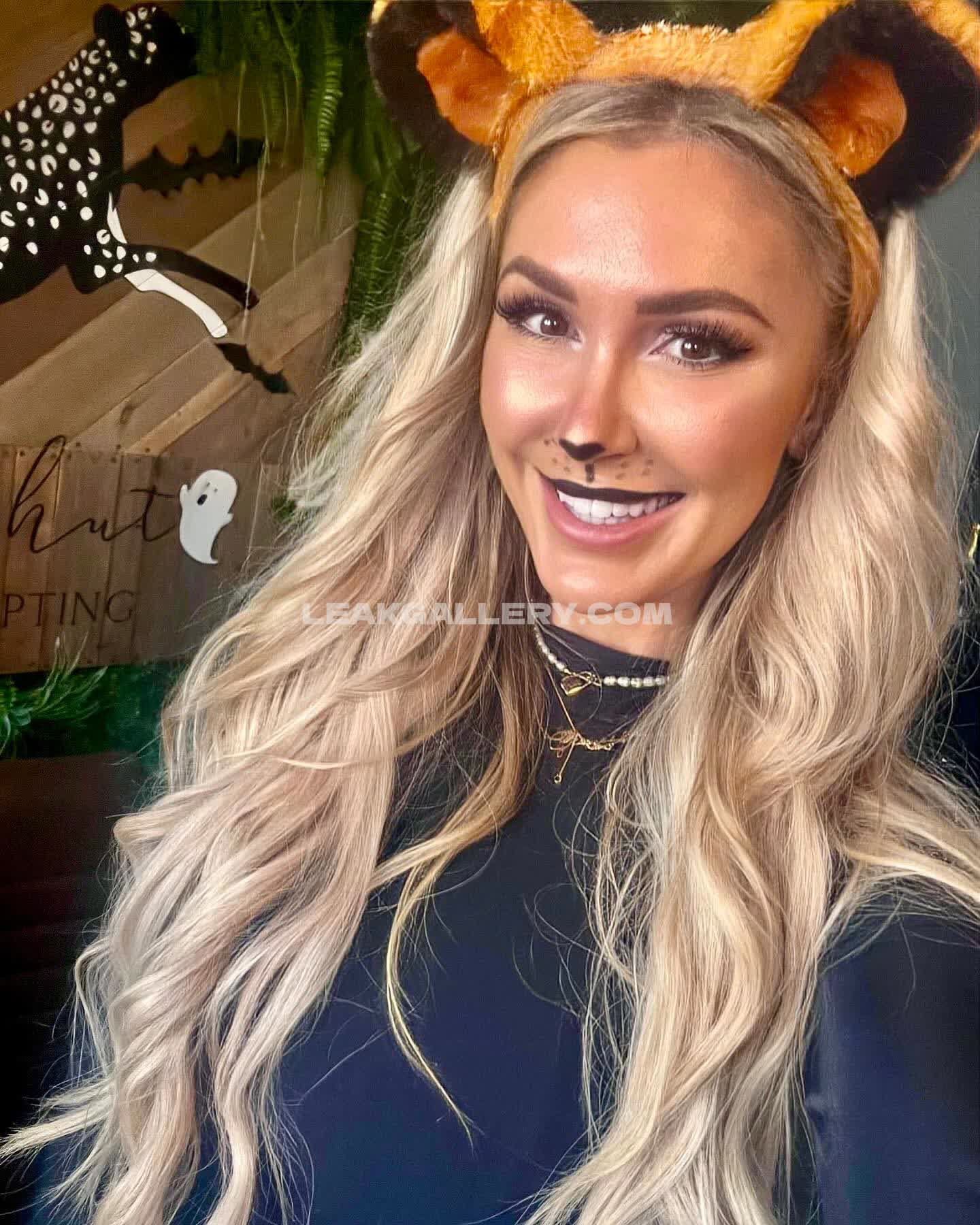Oliviapaladin Exclusive Leaked Nude OnlyFans #9583891