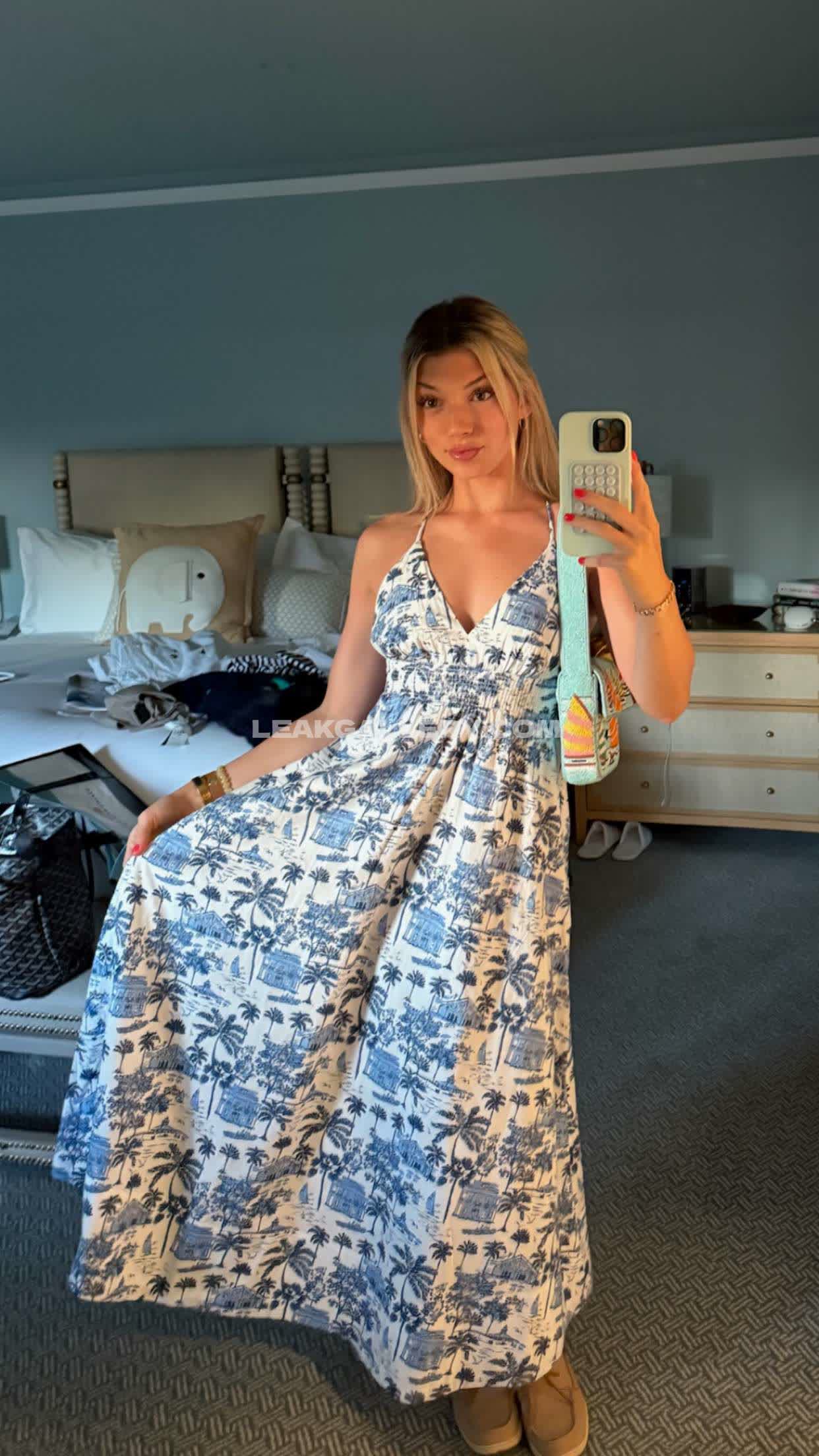 Overtimemegan / overtimemeg Exclusive Leaked Nude OnlyFans #9234520