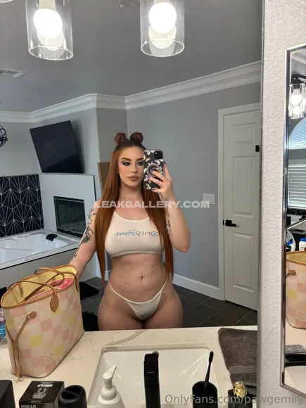 Pawgemily Exclusive Leaked Nude Onlyfans #8447983