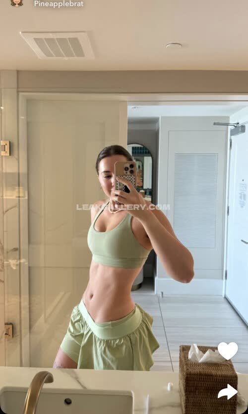Pineapplebrat Exklusiv geleakte Nacktbilder von OnlyFans #8824000