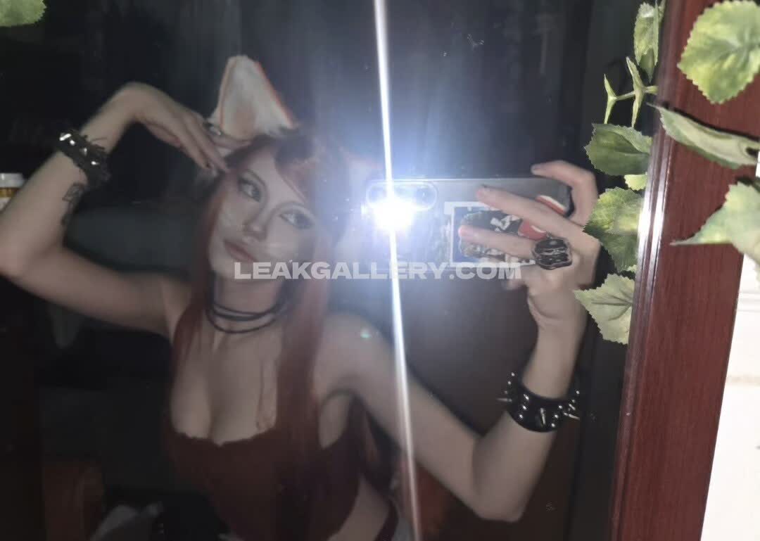 Pipssqueakss Exclusive Leaked Nude OnlyFans #9114236