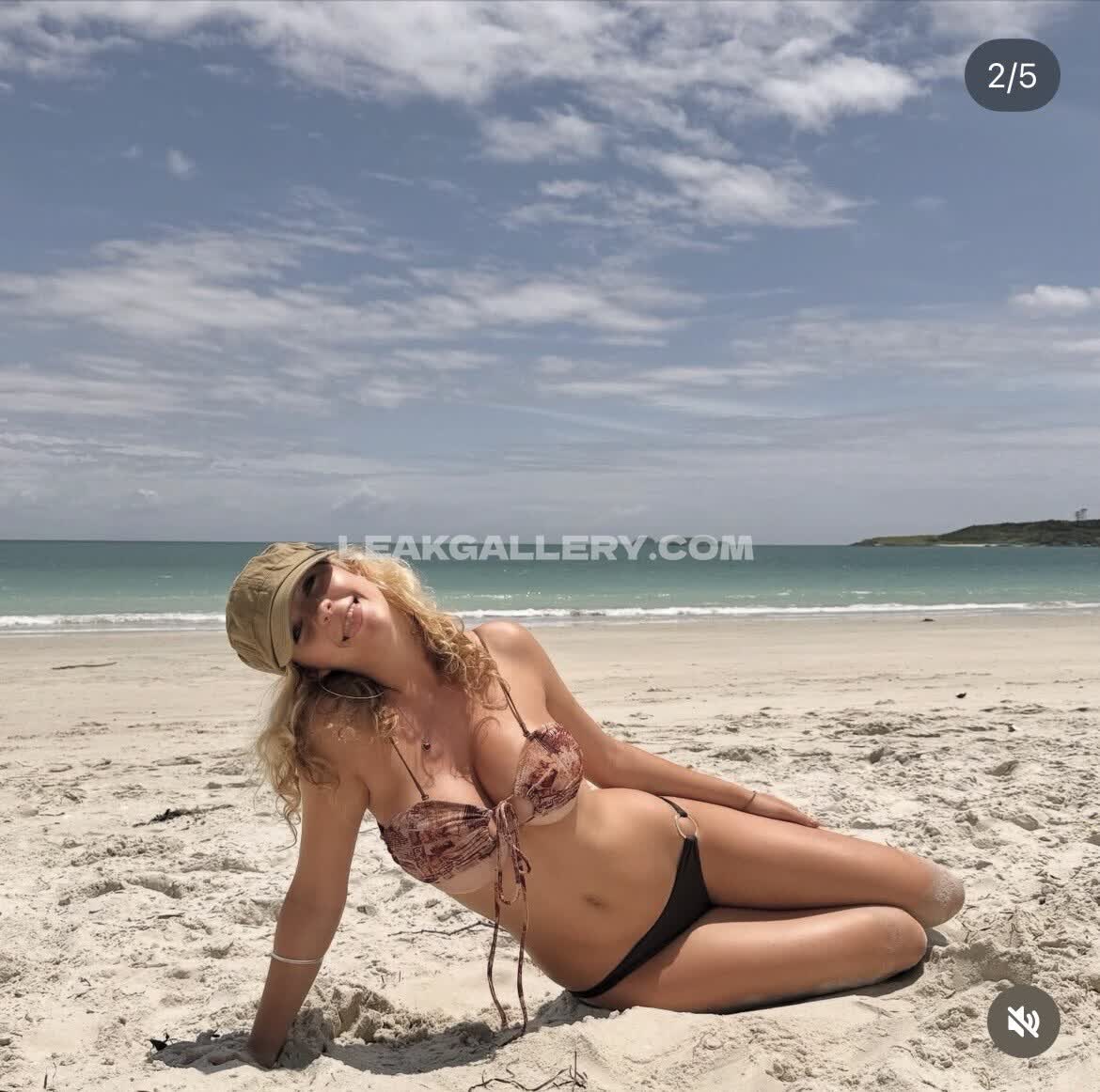 Pretending2berosalie Exclusive Leaked Nude OnlyFans #9467522