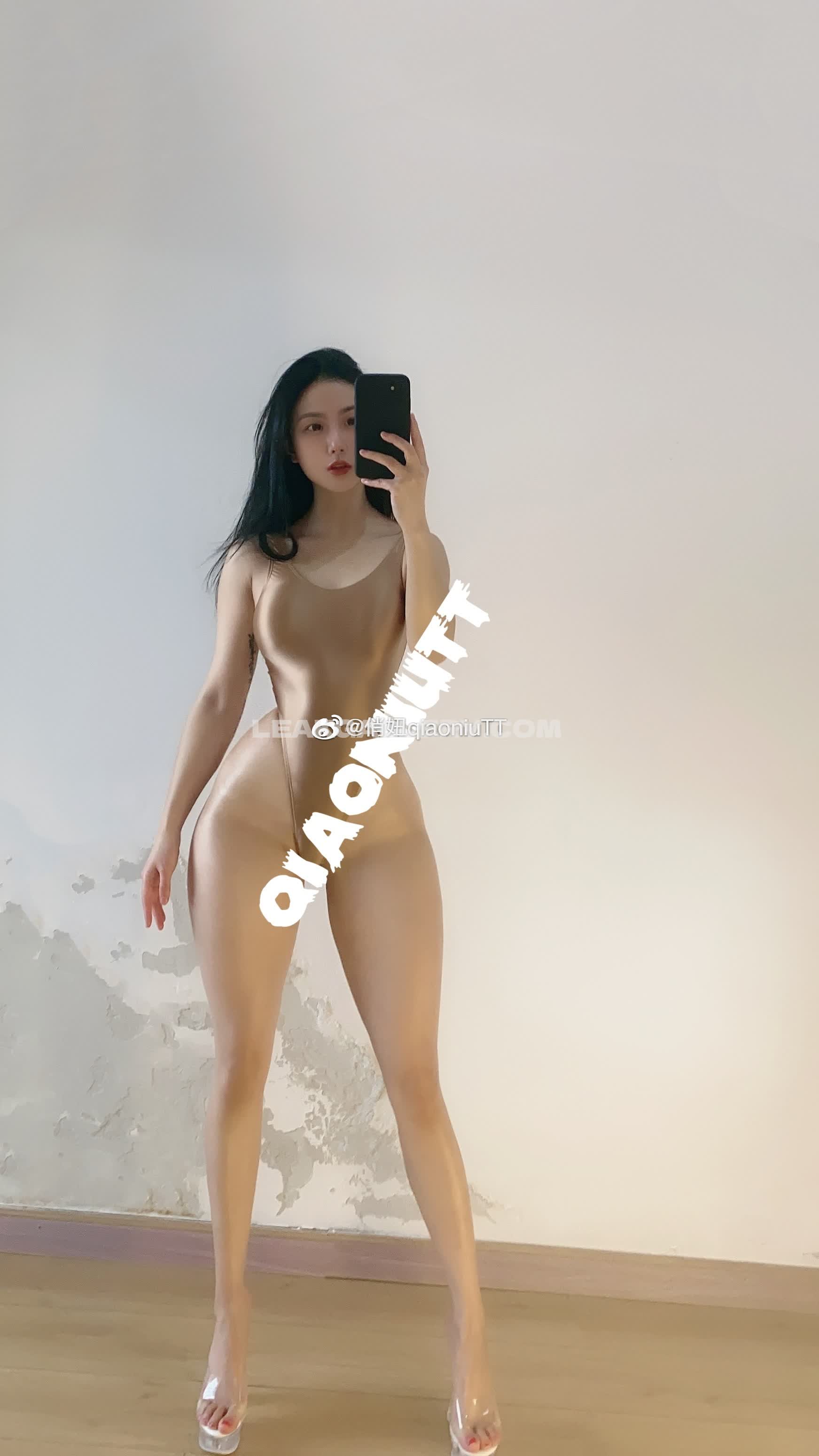 Qiaoniutt Exclusive Leaked Nude OnlyFans #9835542