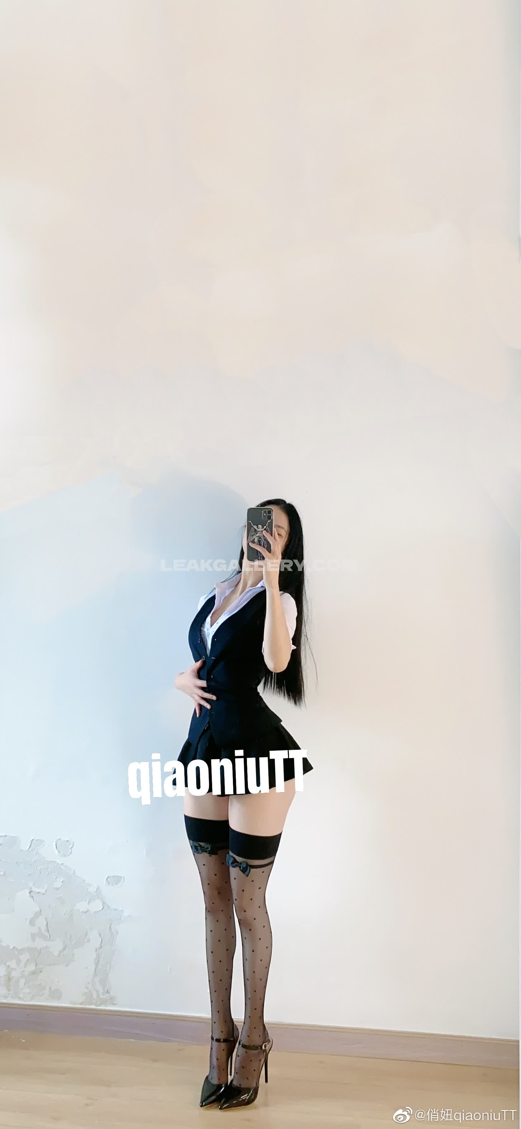 Qiaoniutt Exclusive Leaked Nude OnlyFans #9835710