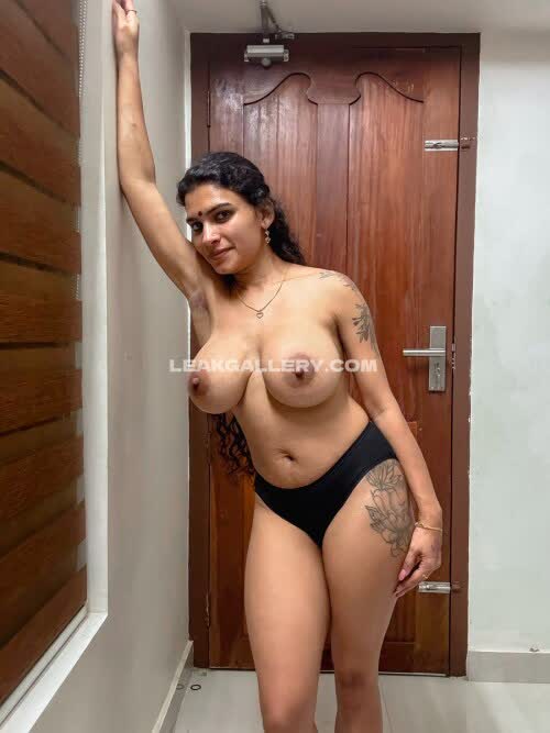 Resminair / resmi_r_nair Exclusive Leaked Nude OnlyFans #10808706
