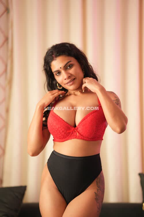 Resminair / resmi_r_nair Exclusive Leaked Nude OnlyFans #10819038
