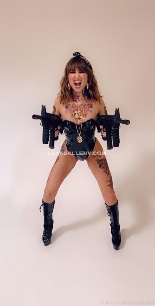 Rieleyreidx3 / rileyreidx3 Exclusive Leaked Nude OnlyFans #10759950
