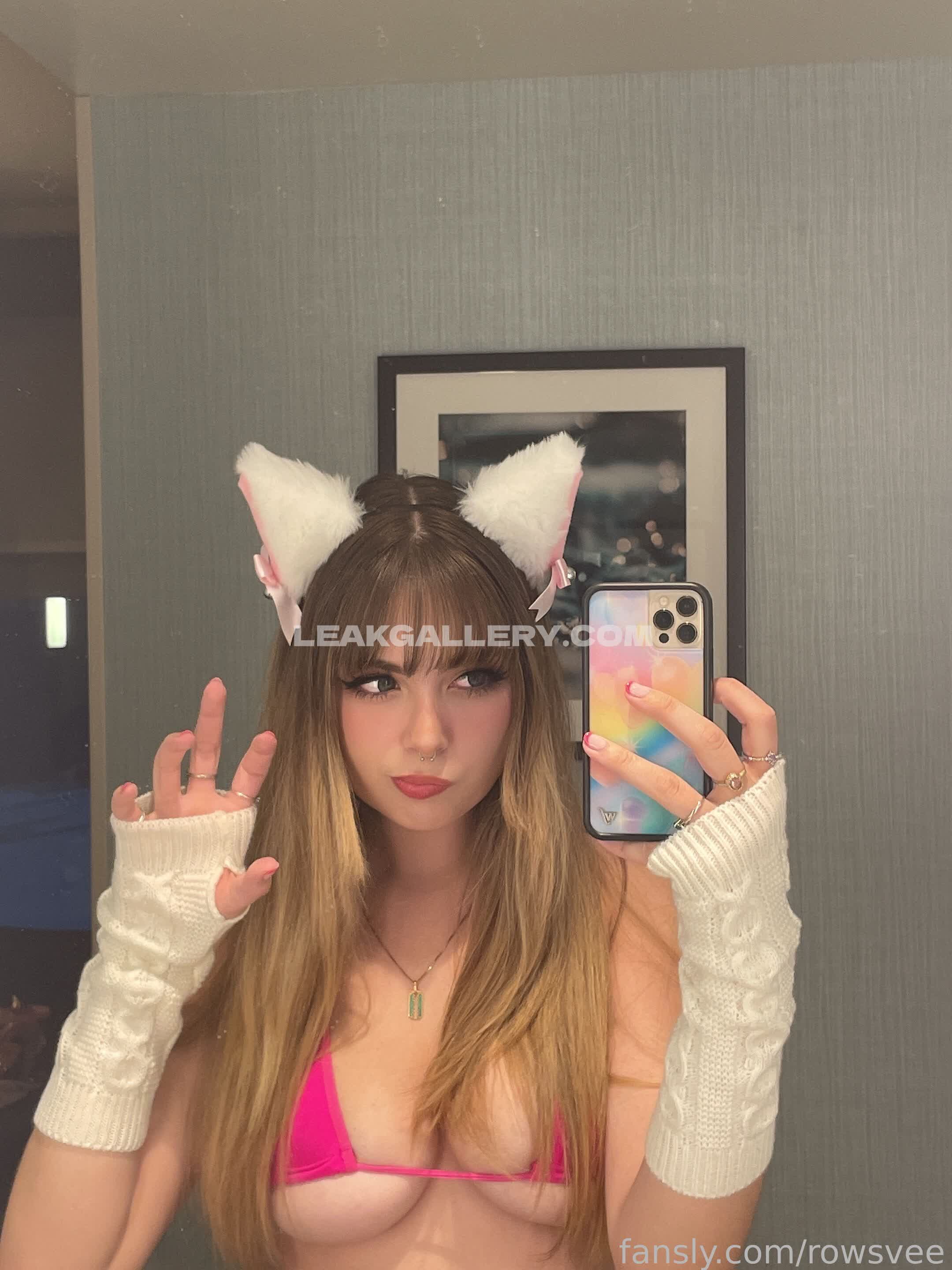 Rowsvee Exclusive Leaked Nude OnlyFans #9645258