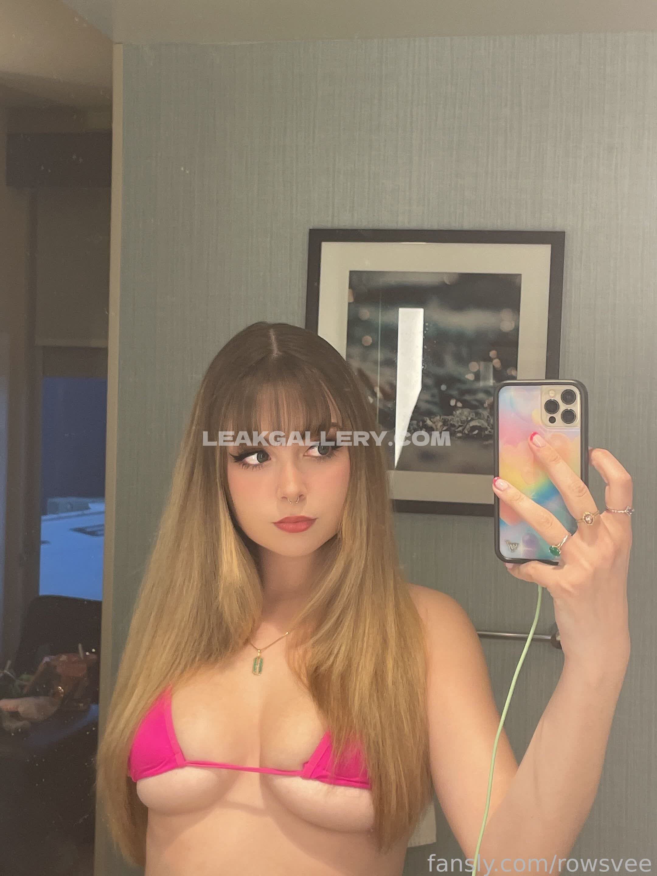 Rowsvee Exclusive Leaked Nude OnlyFans #9646101