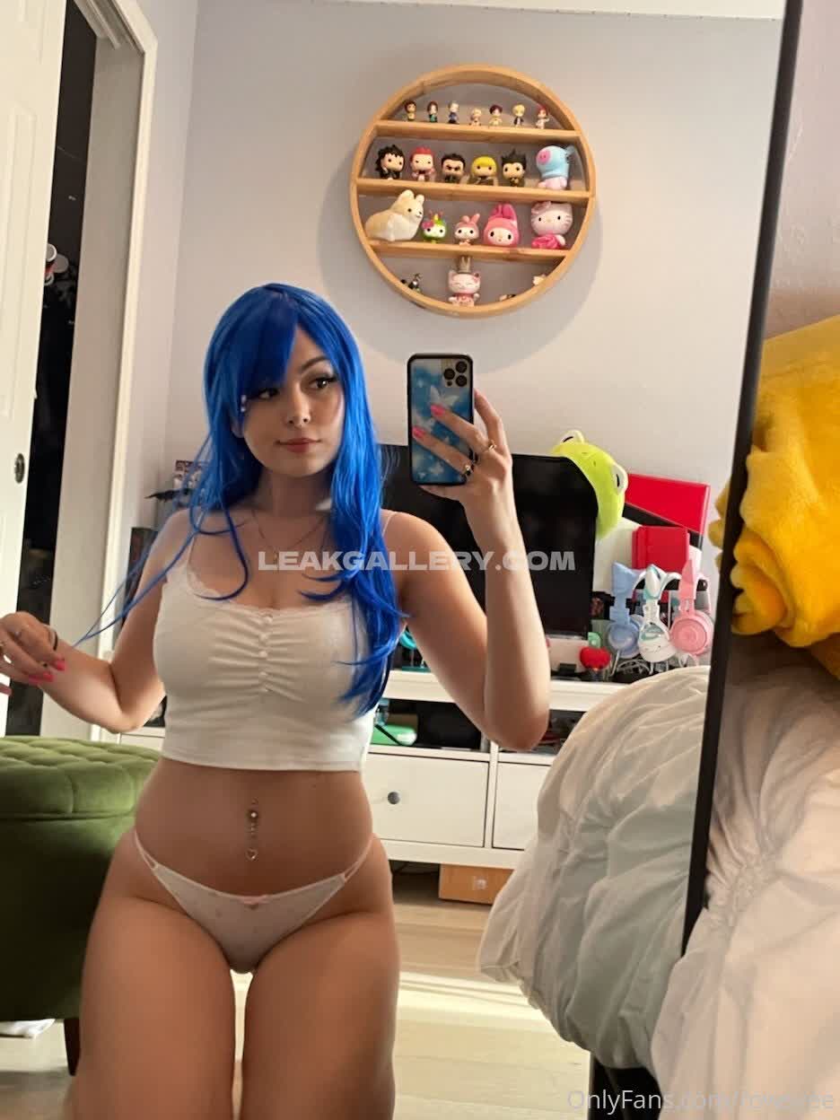 Rowsvee Exclusive Leaked Nude OnlyFans #9646064