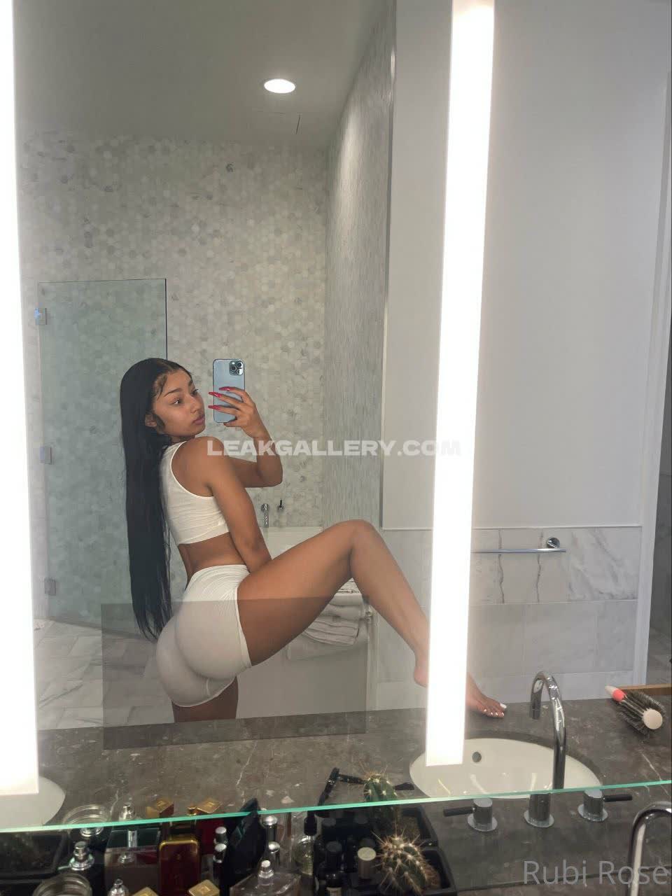 Rubirose Эксклюзивная утечка обнаженных OnlyFans #9682958