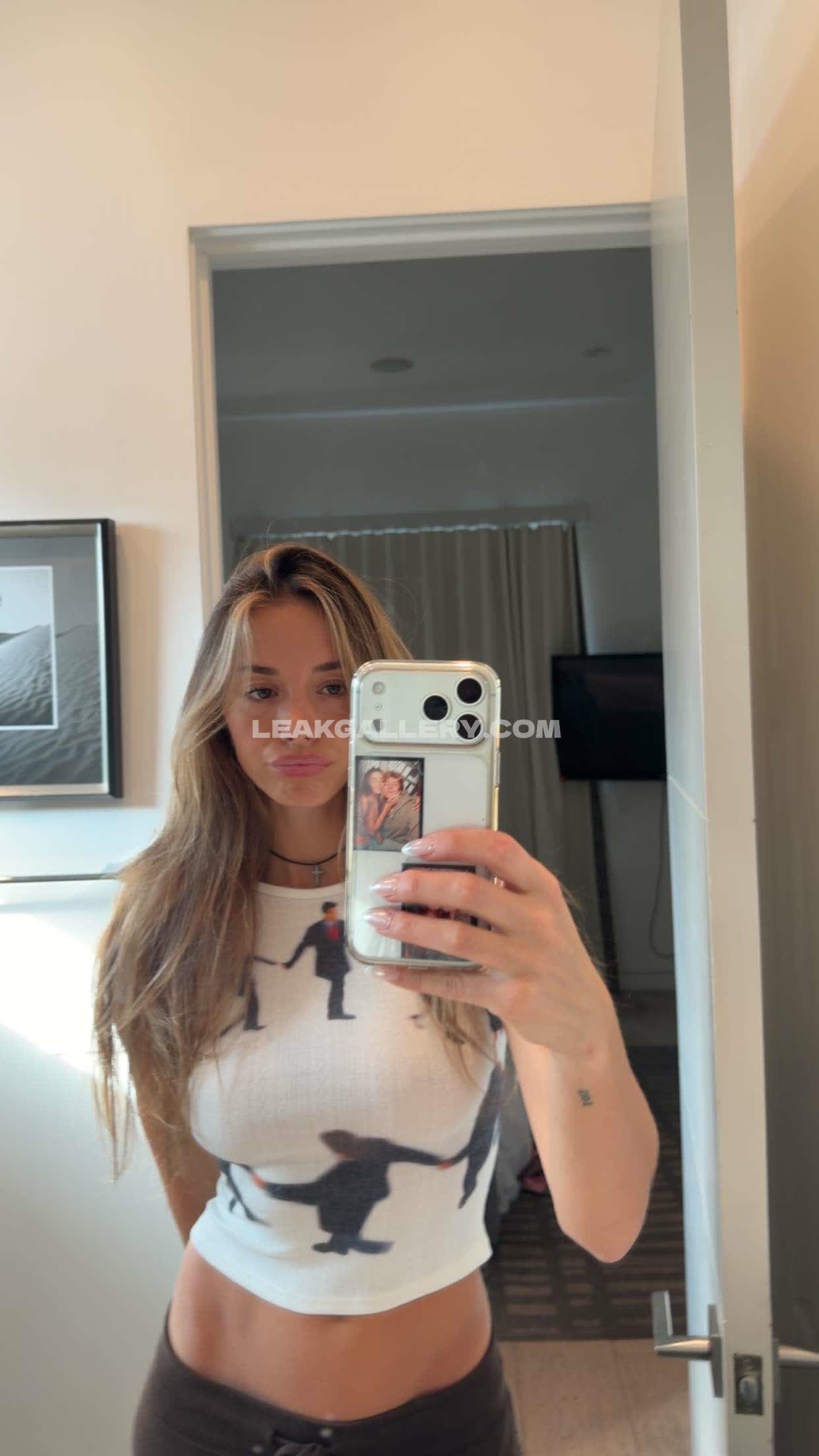 Sadiemckenna Exclusive Leaked Nude OnlyFans #9257138