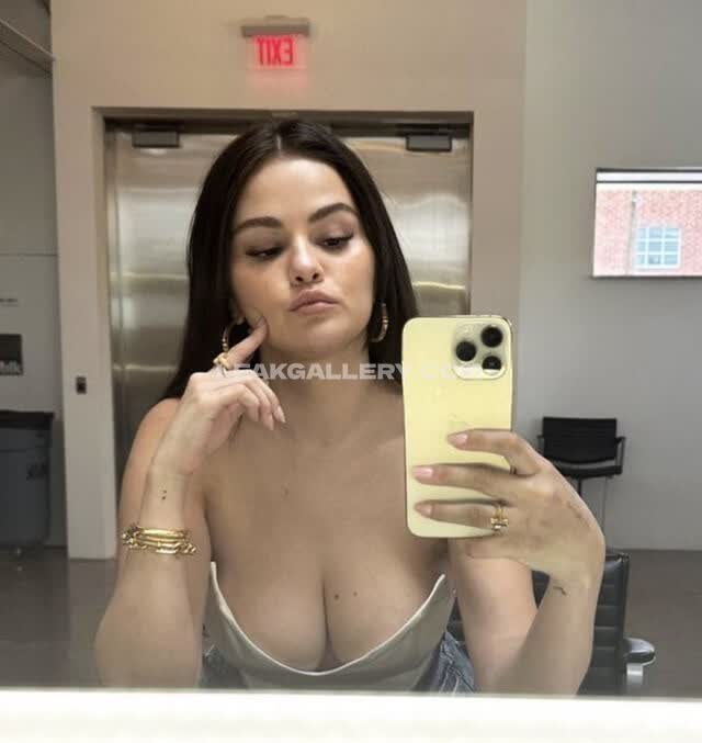 Selenagomez Exclusive Leaked Nude OnlyFans #10219906