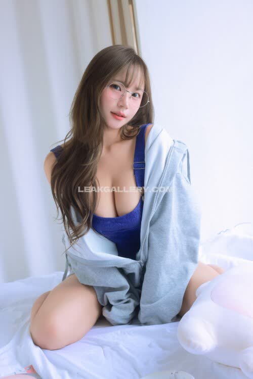 Sexymini34__ / sexyminilea Exclusive Leaked Nude OnlyFans #9939355