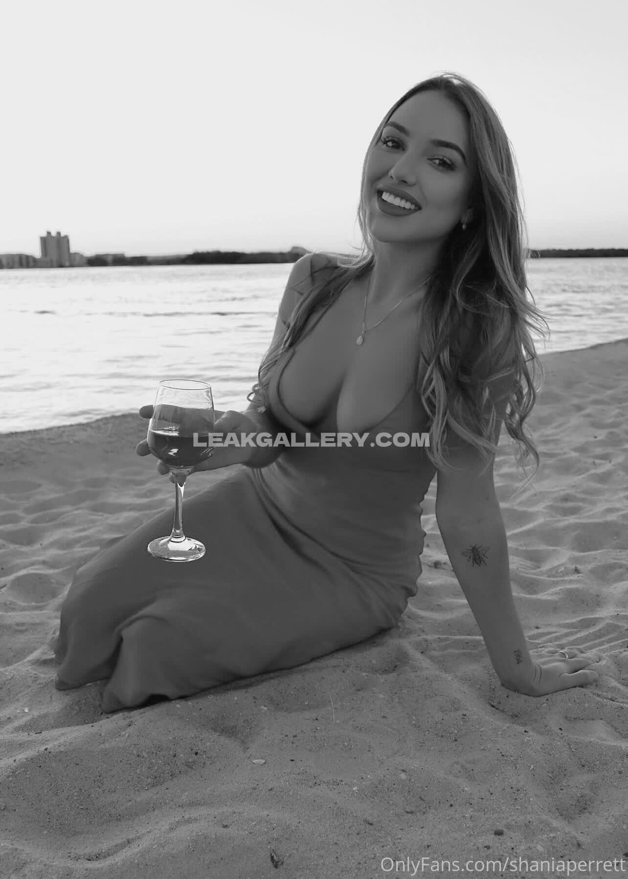 Shaniaperrett Exclusive Leaked Nude OnlyFans #8601597