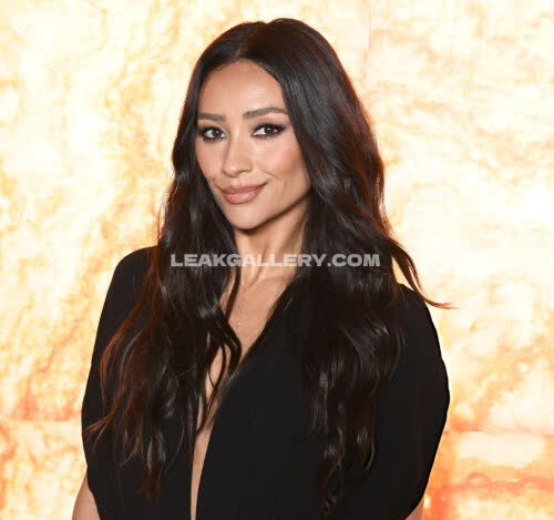 Shaymitchell Exclusive Leaked Nude OnlyFans #10915310