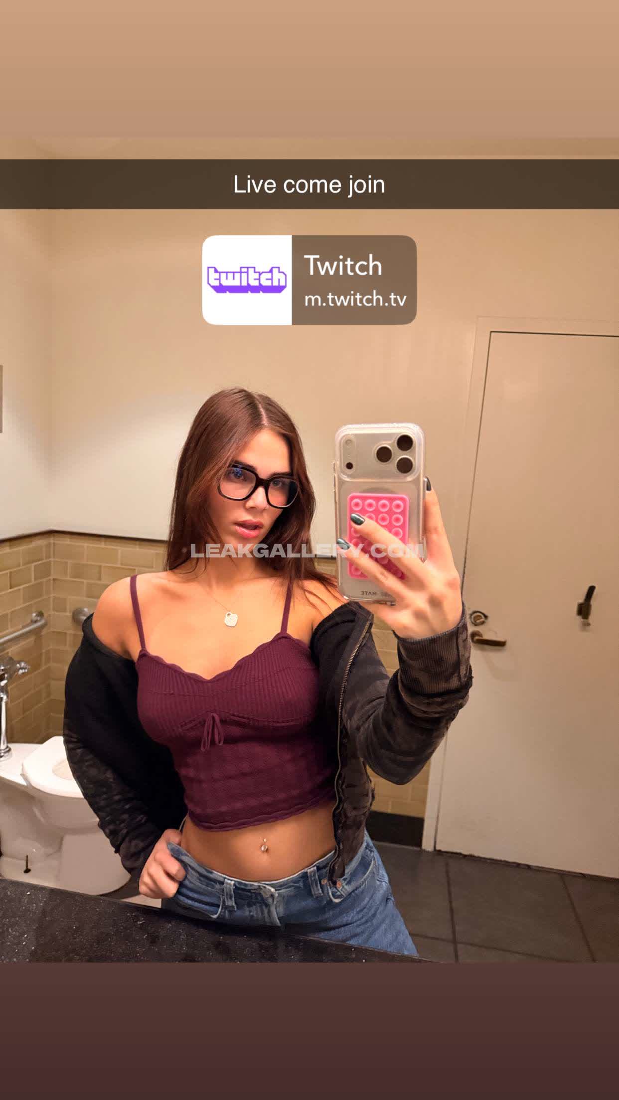Skilahblue Exclusive Leaked Nude OnlyFans #9222639