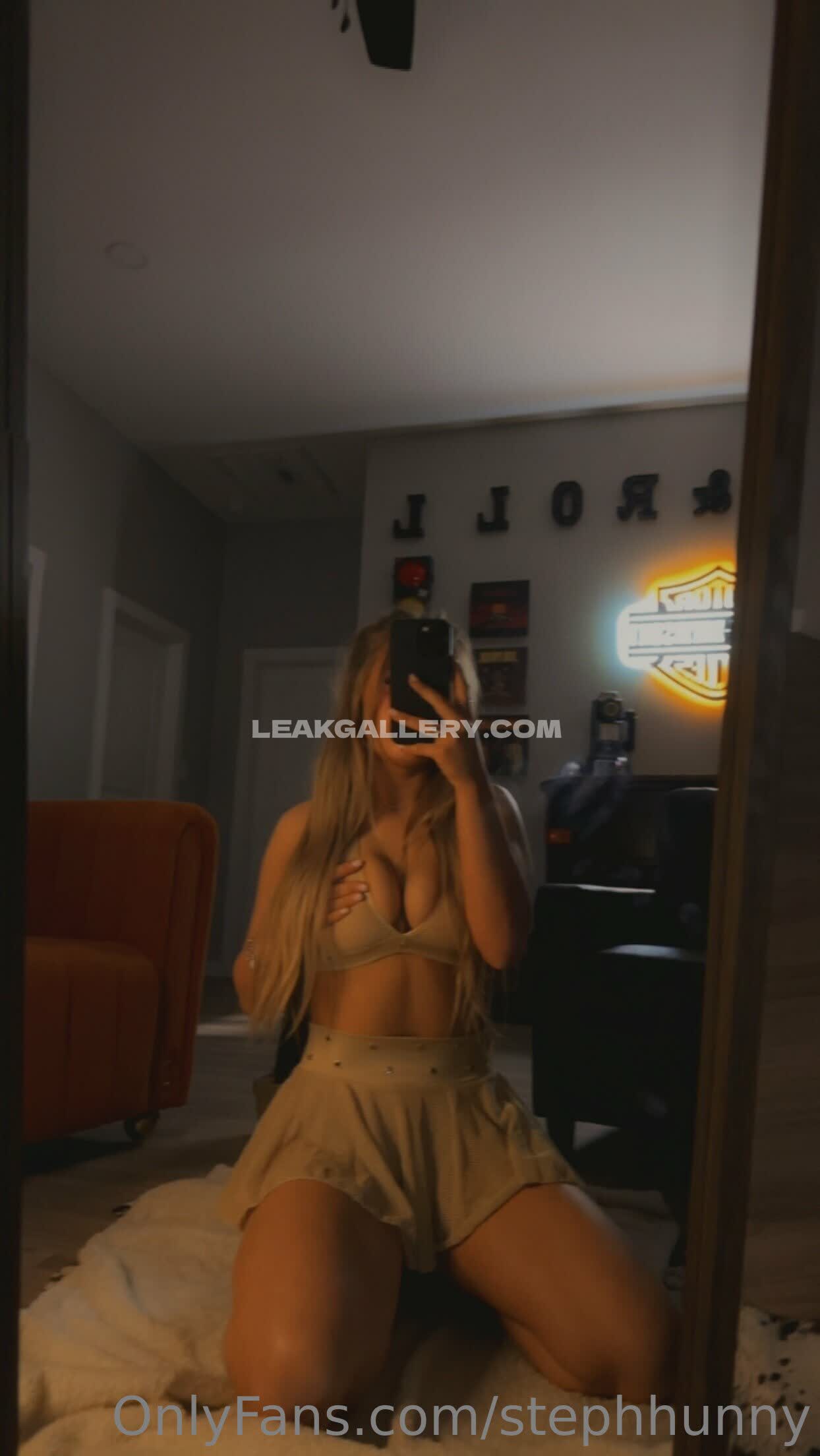 Stephhunny Exclusive Leaked Nude OnlyFans #9034419