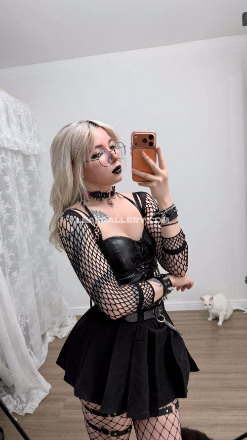 Sthormyy Exclusive Leaked Nude OnlyFans #10879251