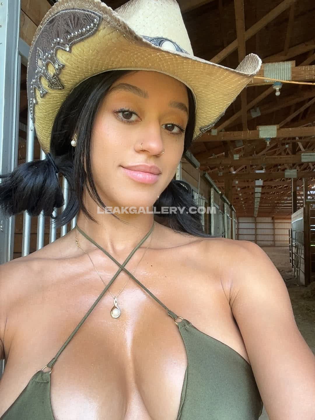 Stormimaya / stormimfmaya Exclusive Leaked Nude OnlyFans #9096348