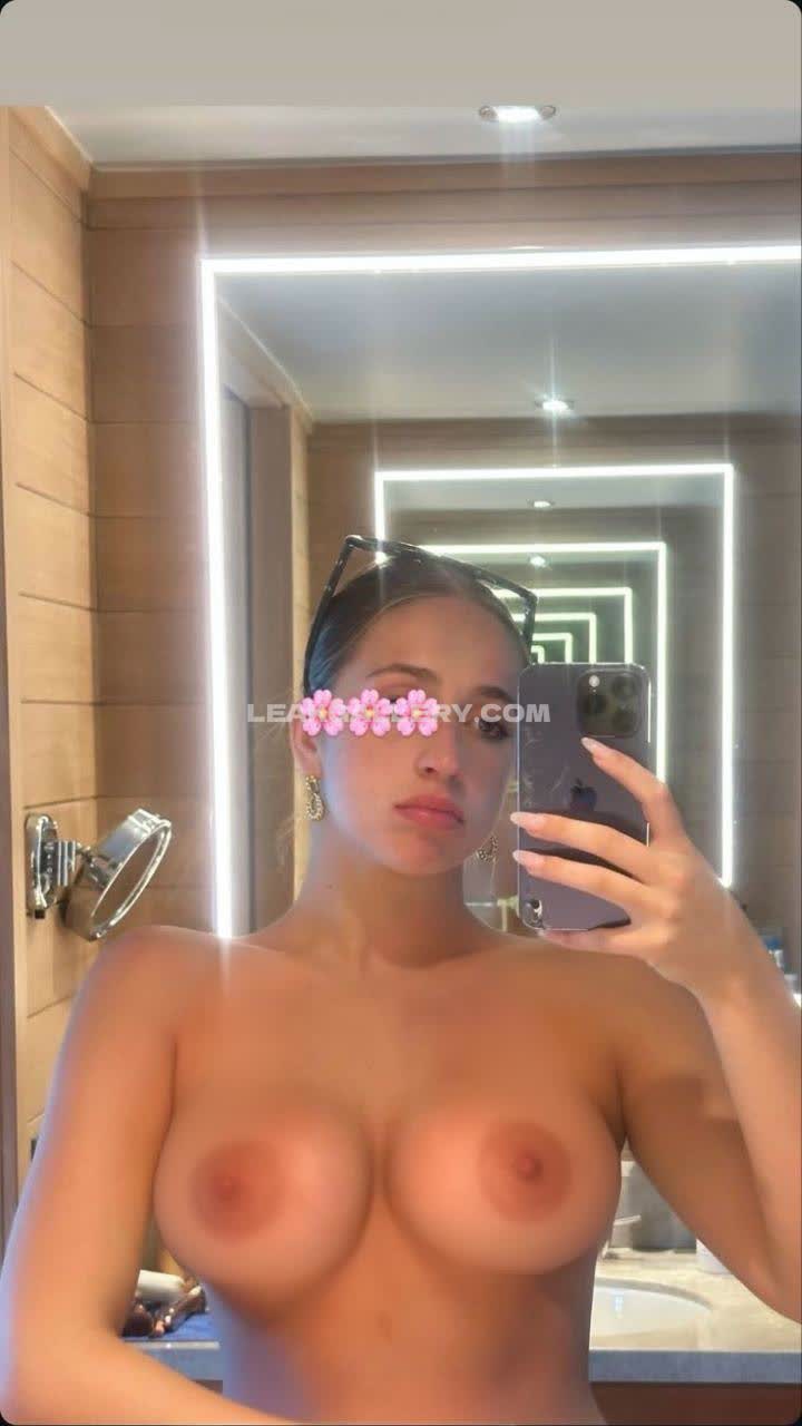 Tatemcrae Exclusive Leaked Nude OnlyFans #10425449