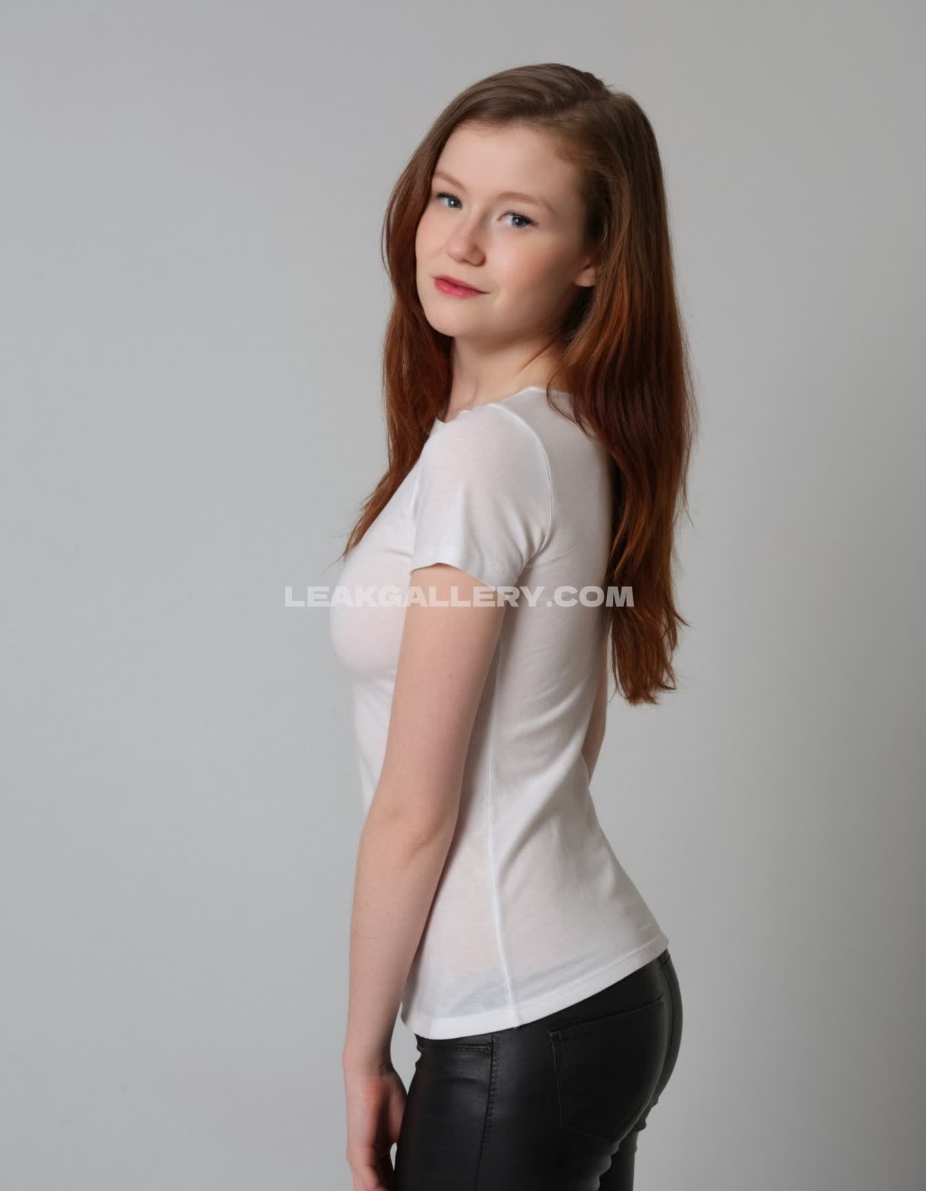 Theemilybloom Exclusive Leaked Nude OnlyFans #10255426